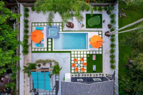 Villa Tessa Sleeps 12 Pool Spa Mini Golf Games Near Beaches AMI & IMG Pet OK